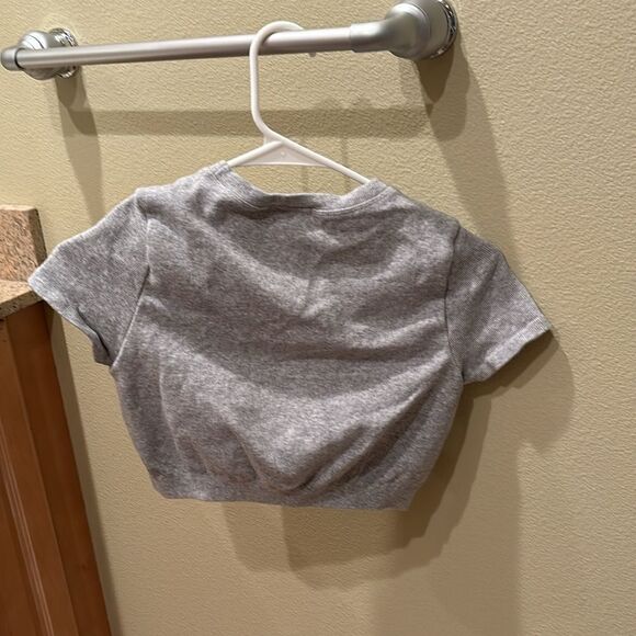 Forever 21 grey crop top - Picture 5 of 6